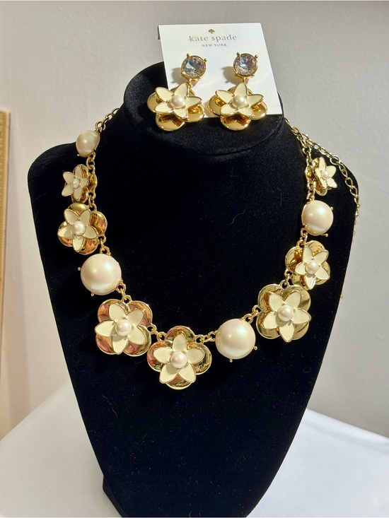kate spade Jewelry - Kate Spade "Window Bouquet" Necklace & Drop Earrings Coquette Romantic